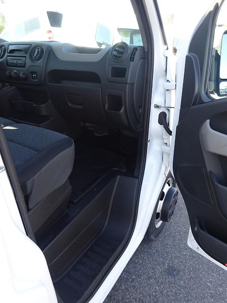 Renault Master (2012) 2.3 DCI odtahovka - fotka 66 z 68