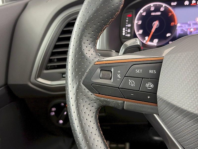 Cupra Ateca (2023) 2.0 TSI 221kW 4x4 DSG - fotka 28 z 32
