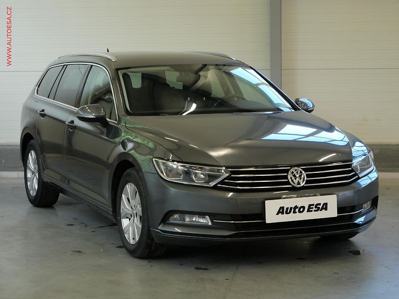 Volkswagen Passat (2015) 2.0 TDi, DSG, park.asist - fotografie inzerátu