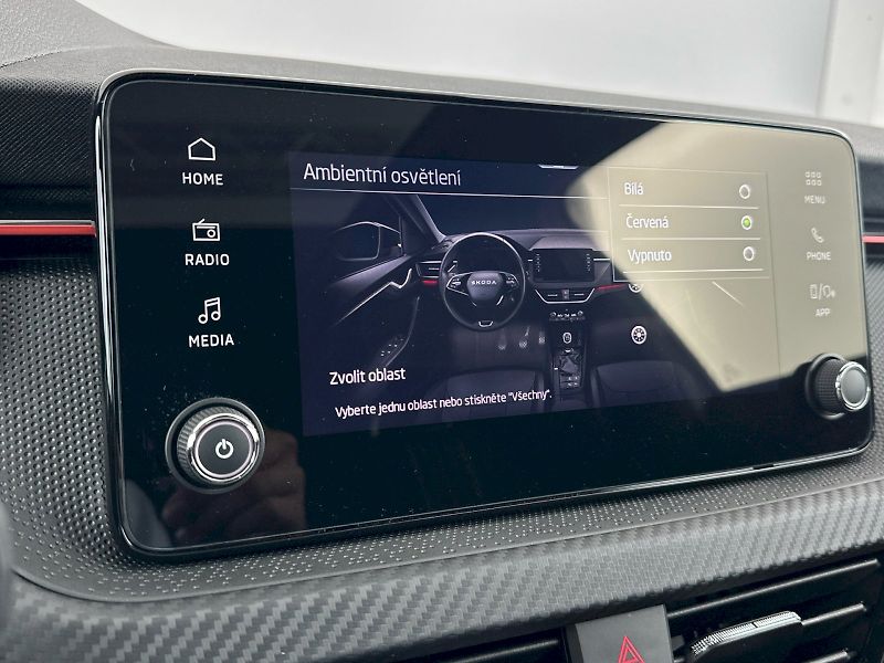 Škoda Scala (2025) DSG 1.5TSI 110kW Monte Carlo - fotka 17 z 33