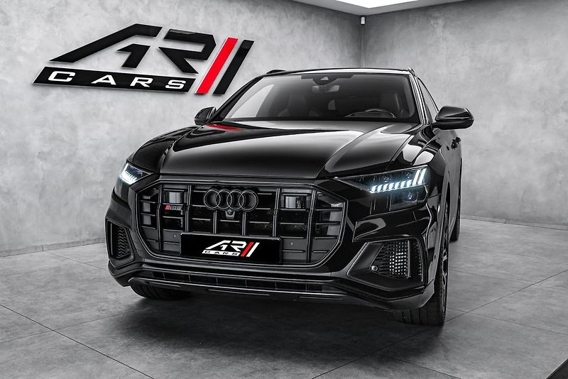 Audi SQ8 competition+, karbon, panorama - fotka 2 z 34