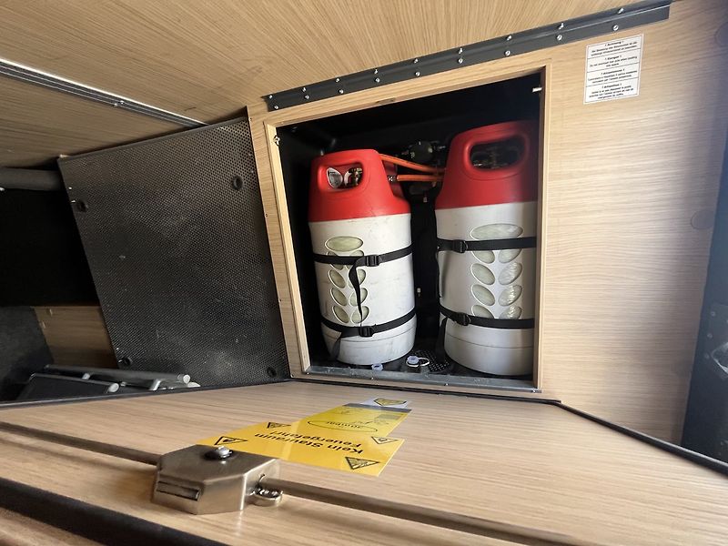 Niesmann+Bischoff iSmove 6.9Q - fotka 21 z 23