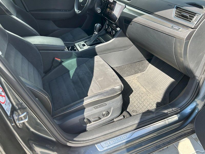 Škoda Superb (2021) SUP.COM GRT SCOUT 4X4 TD 140/2 - fotka 12 z 35