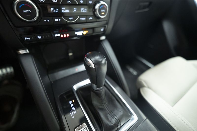 Mazda CX-5 2,5 SKYACTIV AWD AT WEBASTO ČR - fotka 27 z 41