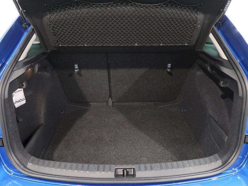Škoda Scala (2025) TOP SELECTION 1.5TSI 110KW DSG - fotka 15 z 40
