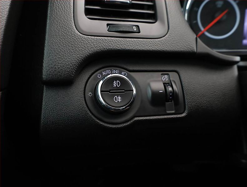 Opel Insignia (2015) 2.0 CDTI, 4X4, Automat - fotka 15 z 19