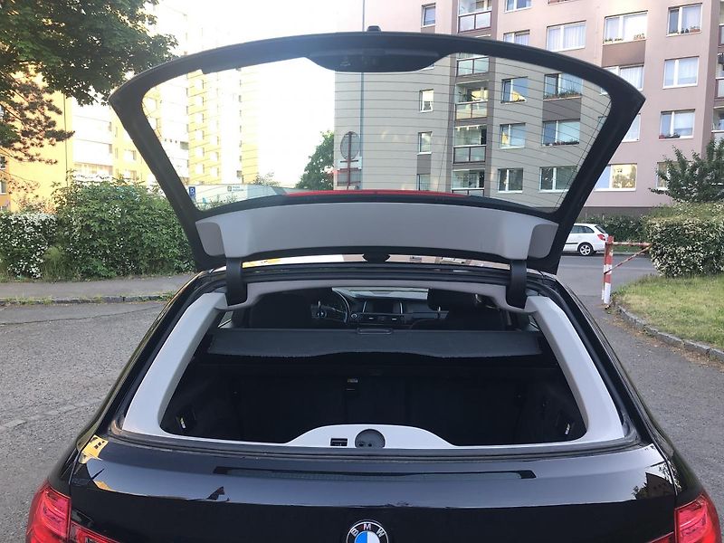 BMW Řada 5 (2015) 518d Touring NAVI velmi pěkný - fotka 46 z 76
