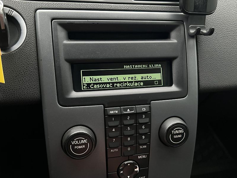 Volvo V50 1.6D SENZORY - fotka 27 z 36