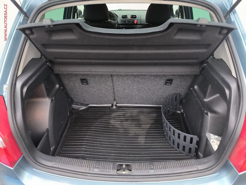 Škoda Fabia (2011) 1.2TSi, 1.maj,ČR, AC - fotka 7 z 15
