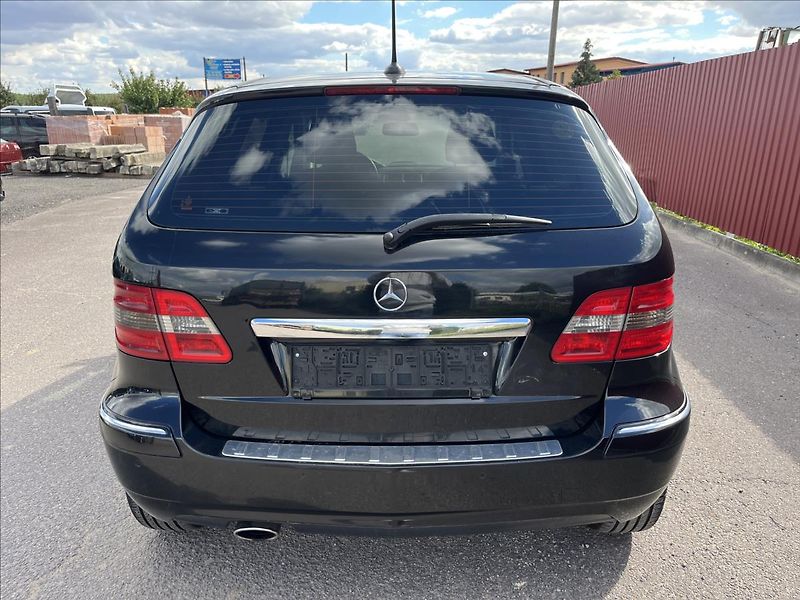 Mercedes-Benz Třídy B 2,0 i CNG ČR KLIMA SERVIS PNEU - fotka 7 z 37