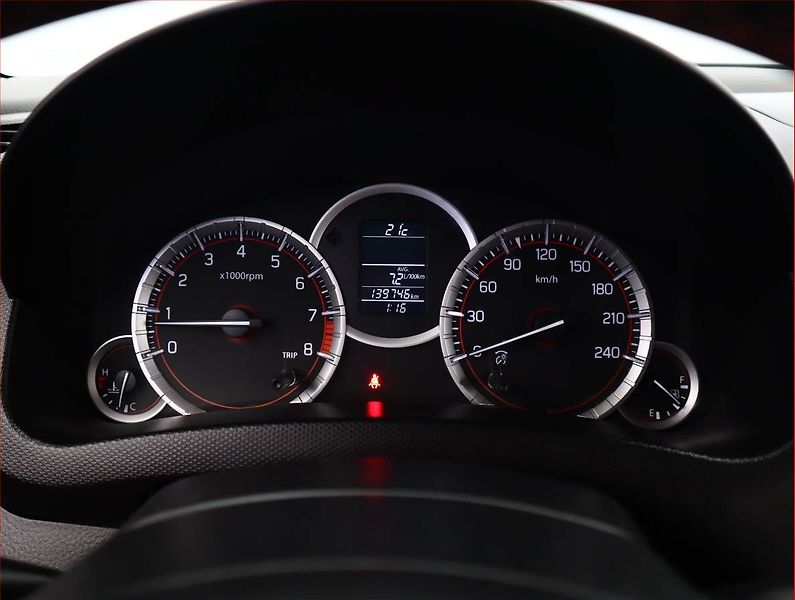 Suzuki Swift (2016) 1.6 Sport, Tempomat - fotka 9 z 16