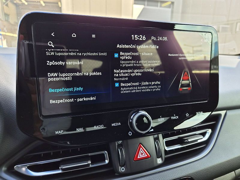 Hyundai i30 1.5 T-GDI/103kW N-Line DCT - P - fotka 37 z 38