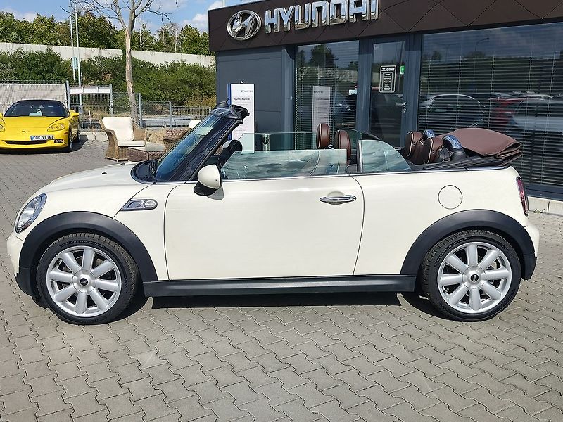 Mini Cooper S 1.6 Turbo/128kW - fotka 16 z 32