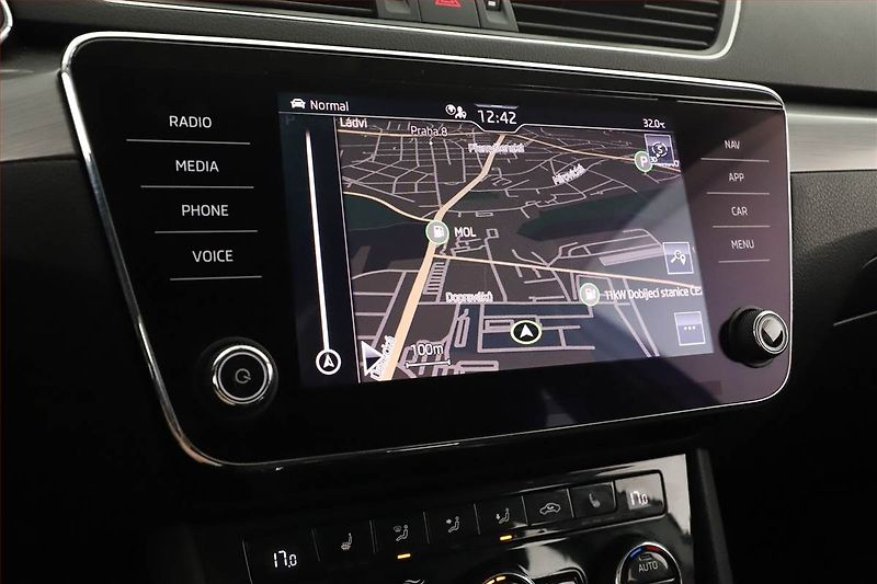 Škoda Superb (2021) Style 2.0 TDI, Automat - fotka 18 z 20