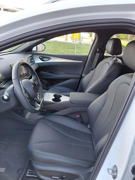 BYD Seal 6 (2026) DM-i Touring Comfort Lite - fotka 5 z 10