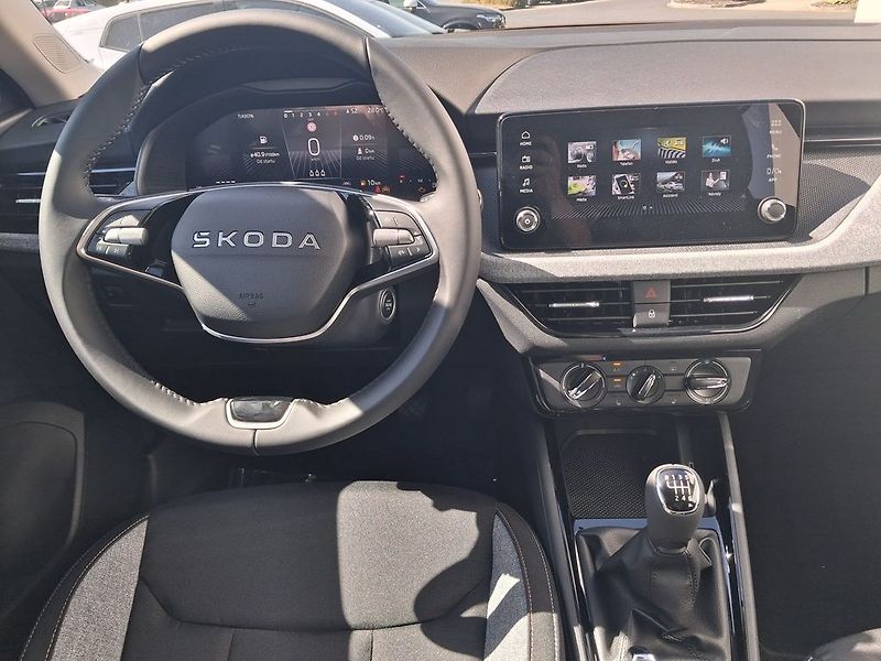 Škoda Kamiq Classic 1,0TSI 85kW - fotka 7 z 11