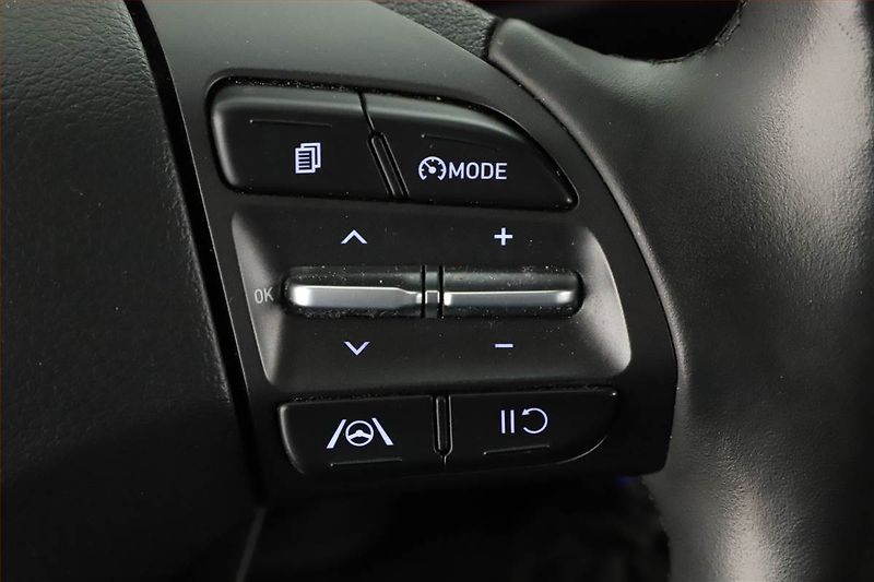 Hyundai Kona (2021) Smart 1.0 T-GDI, ČR,1.maj - fotka 19 z 20