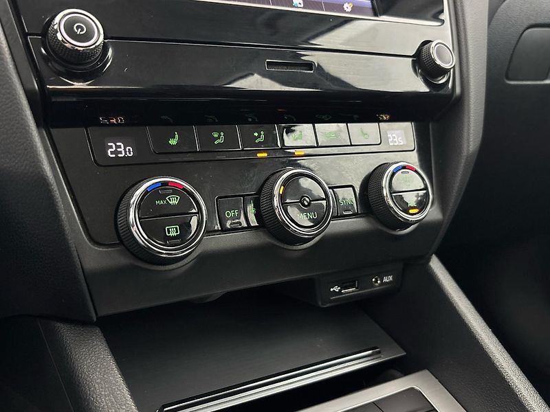 Škoda Octavia Ambition - fotka 19 z 28