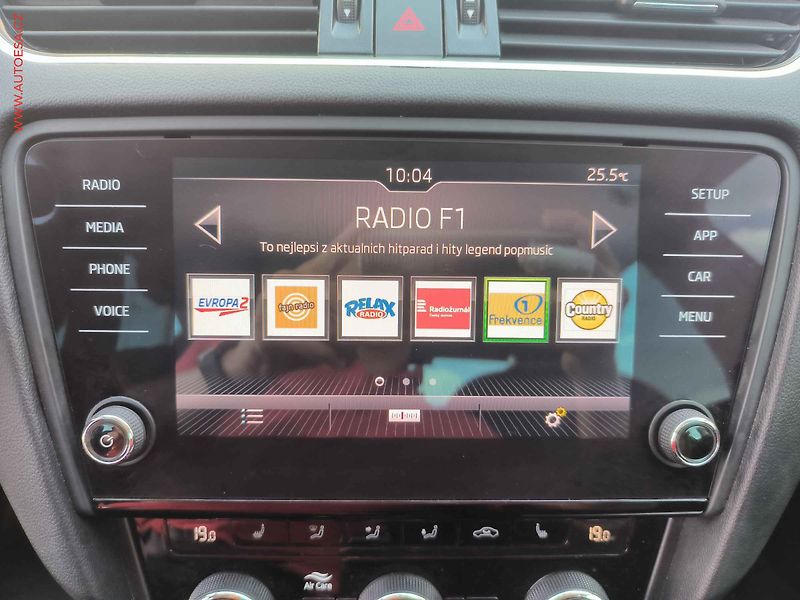 Škoda Octavia (2018) 1.4 TSI, 2.maj,ČR, LED - fotka 11 z 21