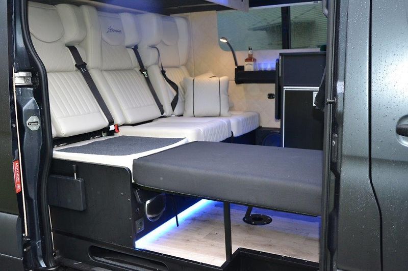 Mercedes-Benz Sprinter Sprinter 319  Camper V6 4x4 - fotka 66 z 86