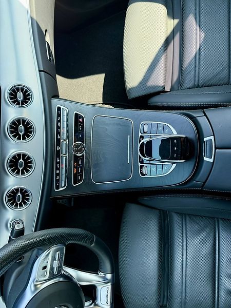 Mercedes-Benz Třídy E (2020) 53 AMG 4MATIC+ kupé - fotka 24 z 58