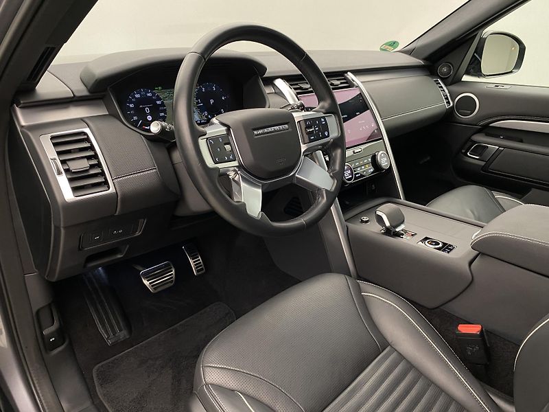 Land Rover Discovery D250 DYNAMIC SE AWD AUT - fotka 22 z 51
