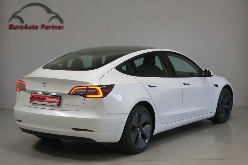 Tesla Model 3 (2023) Long Range Dual Motor SOH 97% - fotka 4 z 48