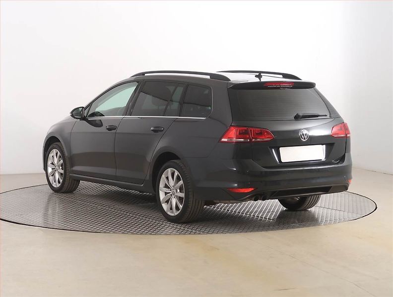 Volkswagen Golf (2014) 2.0 TDI, Serv.kniha, Navi - fotka 4 z 18