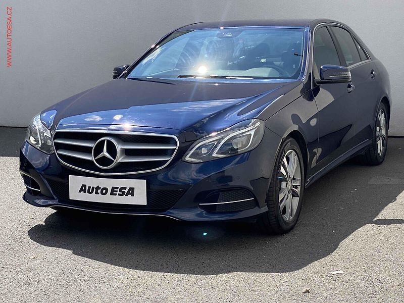 Mercedes-Benz Třídy E (2015) 3.0 CDi E350 4matic - fotka 3 z 22