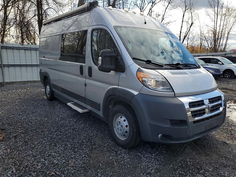 Dodge RAM (2016) 2500 RECREATIONAL VEHICLE - fotka 1 z 9