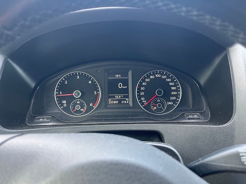 Volkswagen Multivan (2015) 2.0Tdi 103Kw Starline - fotka 7 z 9