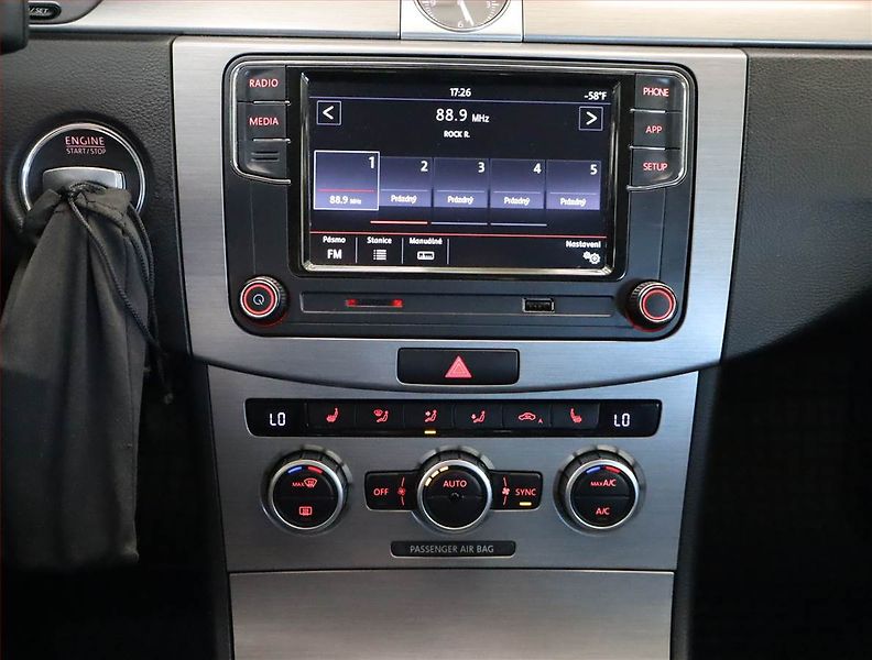Volkswagen Passat (2014) Comfortline 2.0 TDI, Tempomat - fotka 12 z 22