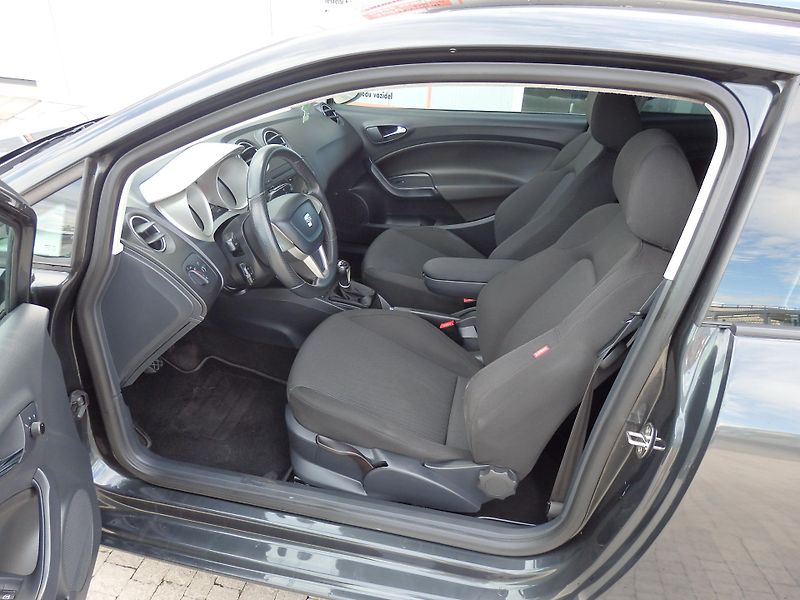 Seat Ibiza 1.4 16V ZÁLOHOVÁNO - fotka 6 z 17