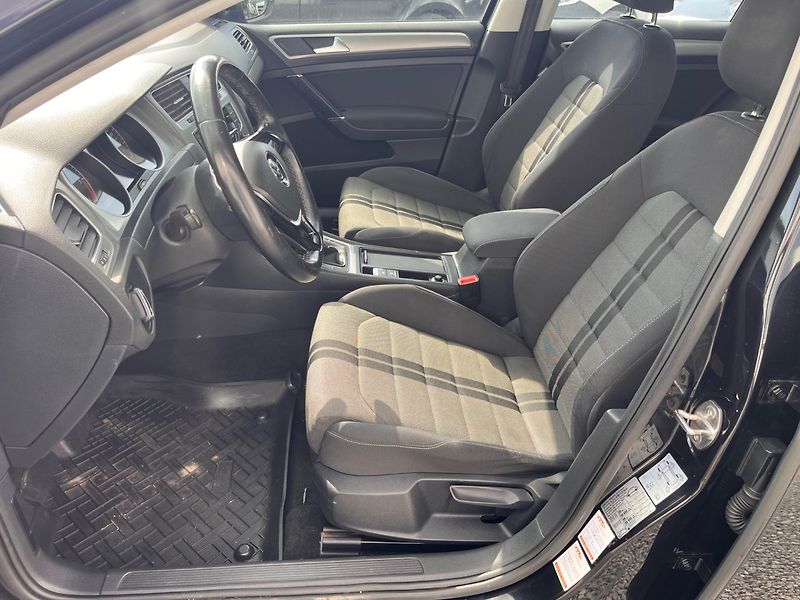 Volkswagen Golf (2014) 1.6TDI Serviska,TOP STAV - fotka 7 z 30
