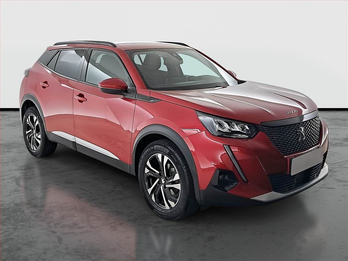 Peugeot 2008 1.2 PureTech, ČR,1.maj