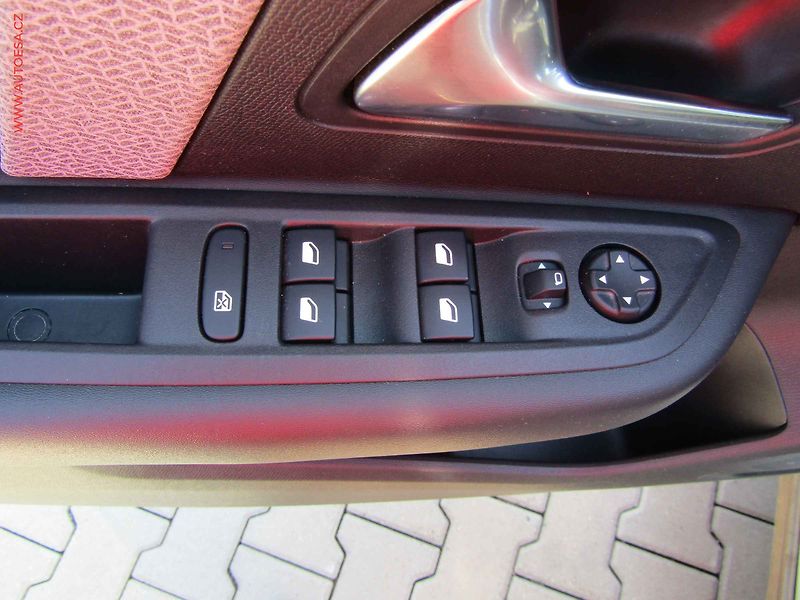 Citroën C4 (2021) 1.2 i, servis.kniha - fotka 13 z 18