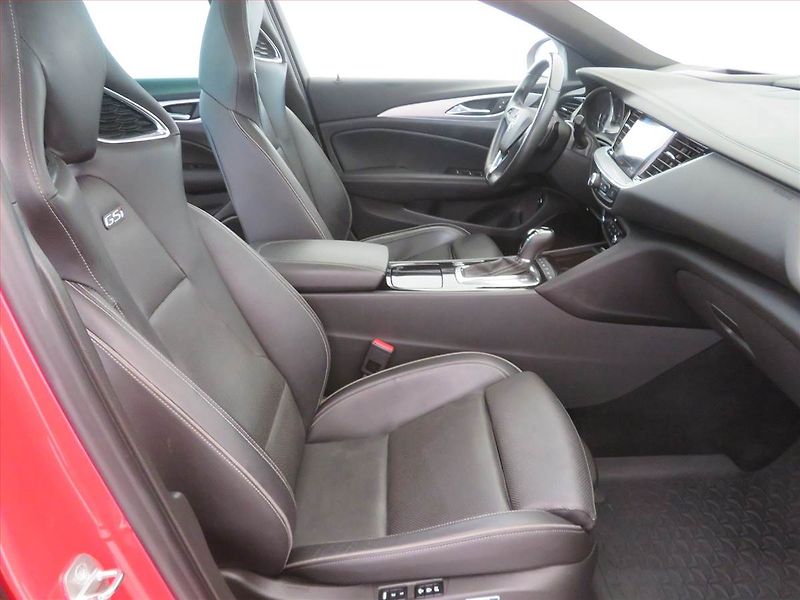 Opel Insignia (2020) GSi 2.0 BiTurbo CDTI, 4X4 - fotka 9 z 19
