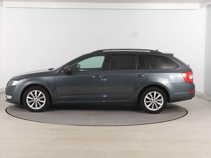 Škoda Octavia (2015) Ambition 1.6 TDI, Automat - fotka 3 z 16