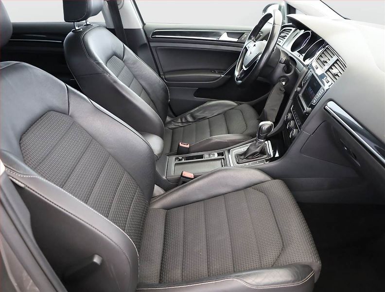 Volkswagen Golf (2015) Highline 1.4 TSI, Automat, ČR - fotka 7 z 17