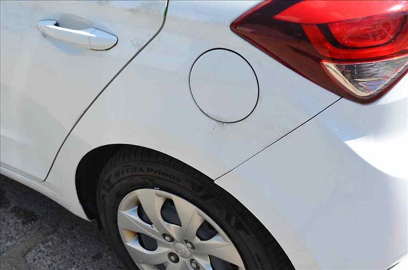 Hyundai i20 (2015) 1,2 - fotka 10 z 24