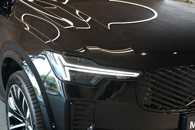 Volvo XC90 T8 PLUS Dark, Ventilace, 360° - fotka 5 z 50