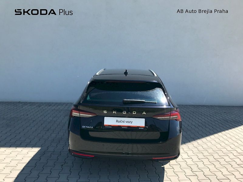 Škoda Octavia (2025) COMBI TOP SELECTION 1,5 TSI M- - fotka 9 z 23