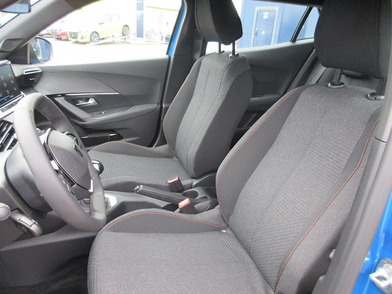 Peugeot 2008 STYLE PureTech 100 k MAN6  - fotka 18 z 34