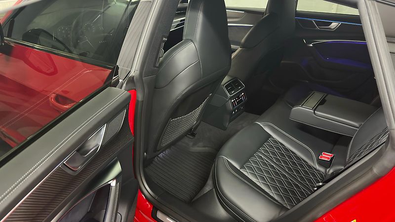Audi S7 ZÁRUKA / TOP STAV - fotka 22 z 46
