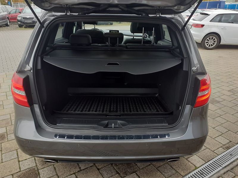 Mercedes-Benz Třídy B (2014) 180 1.5 CDi  AUTOMAT - fotka 23 z 38