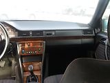 Mercedes-Benz 124 2.0i,100kW,KLIMA,ABS - náhled 9