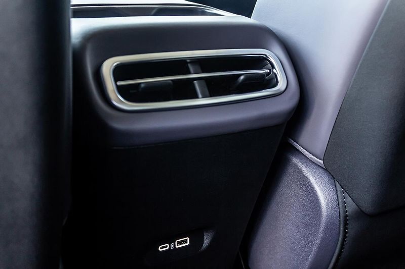Leapmotor C10 REEV (2025) 1,5 dojezd až 974 km  Design - fotka 30 z 31