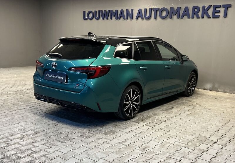Toyota Corolla 2,0 HYBRID AT GR SPORT JBL - fotka 2 z 18