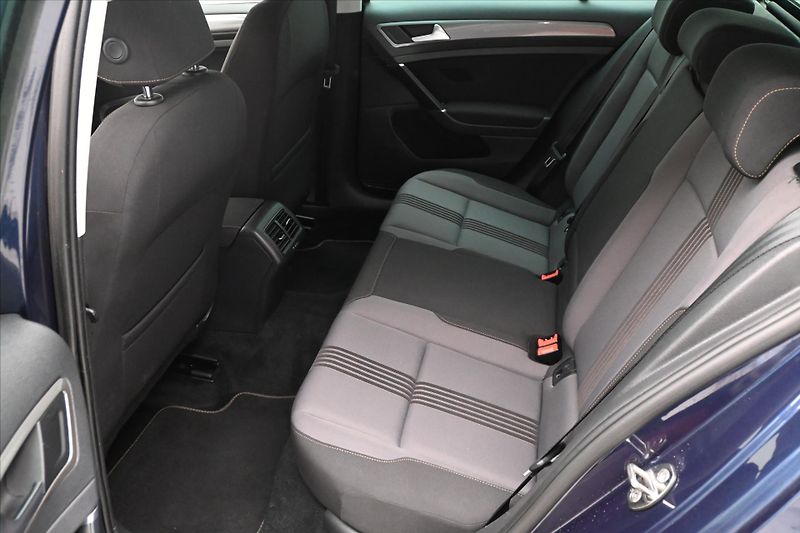 Volkswagen Golf 1,6 TDI 81kW Allstar Záruka až - fotka 14 z 30