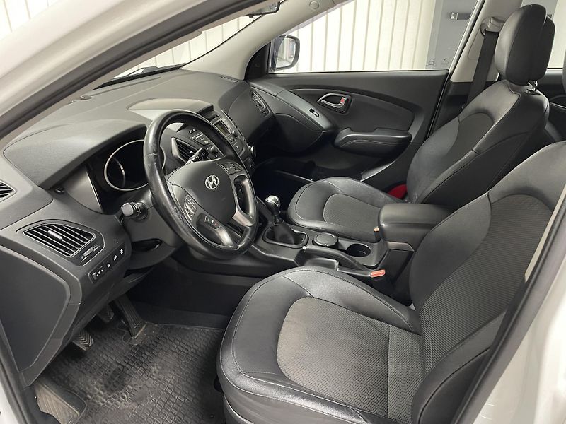 Hyundai ix35 1.6 GDi ČR REZERVACE  - fotka 20 z 27